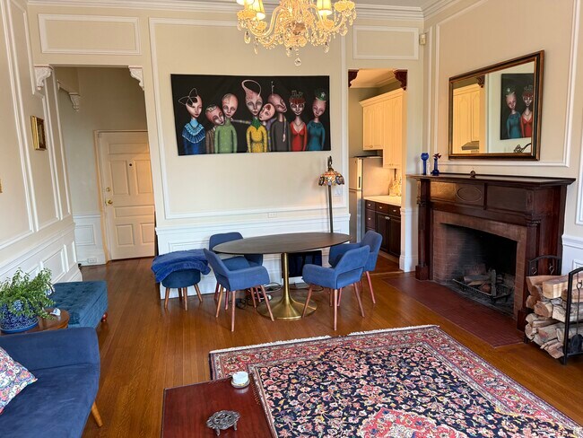Foto del edificio - 164 Beacon St