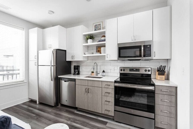 Foto del edificio - 552 E Washington St