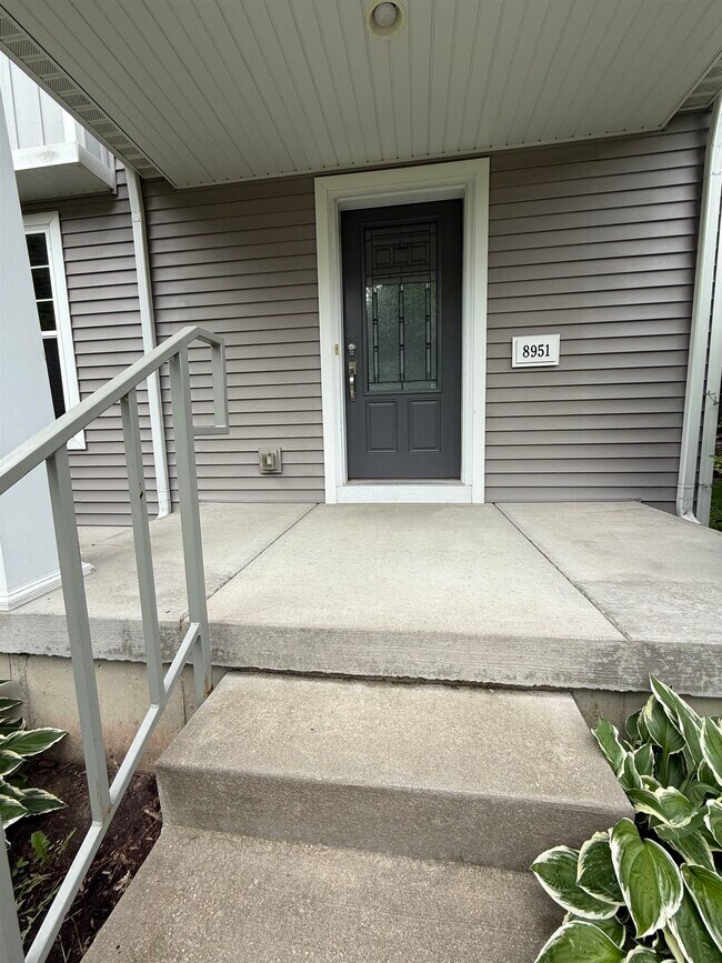Foto del edificio - 8951 White Coral Way