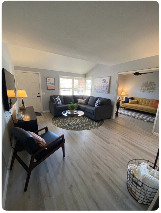 Building Photo - 6150 Montecito Dr