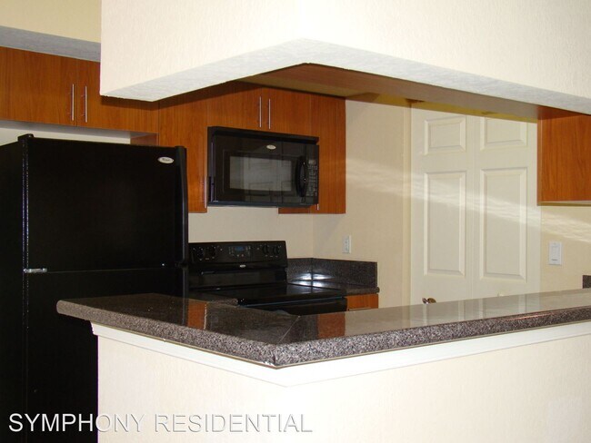 Building Photo - 8703 W Sample Rd
