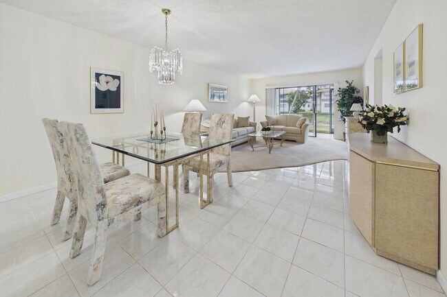 Foto del edificio - 15451 Pembridge Dr