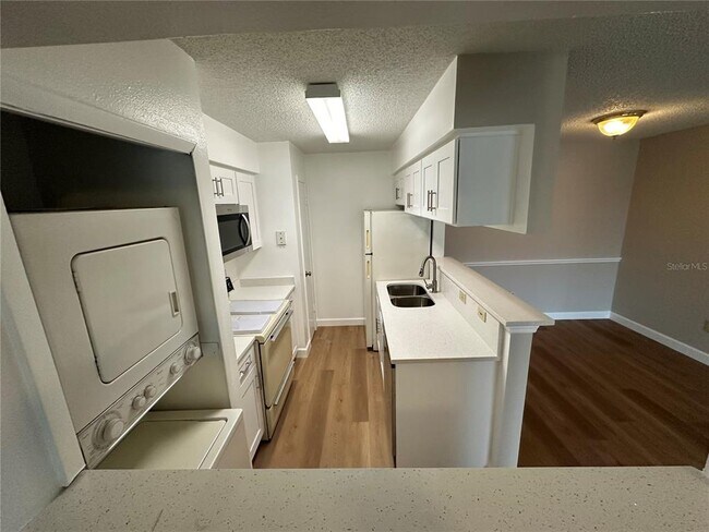 Building Photo - 4623 Cason Cove Dr