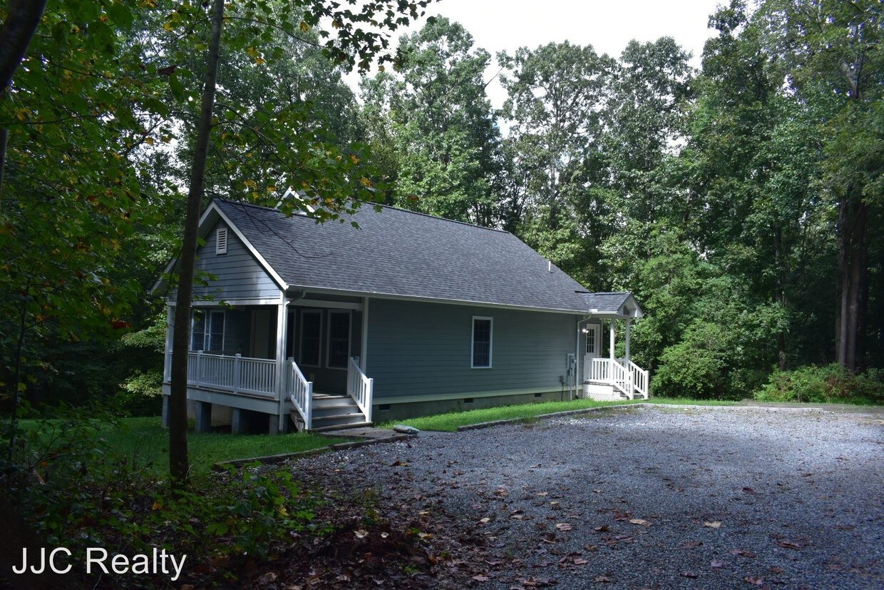 Primary Photo - 3 br, 2 bath House - 6404 Belroi Rd