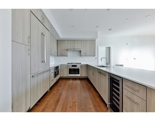 Primary Photo - 10 Shipyard Dr