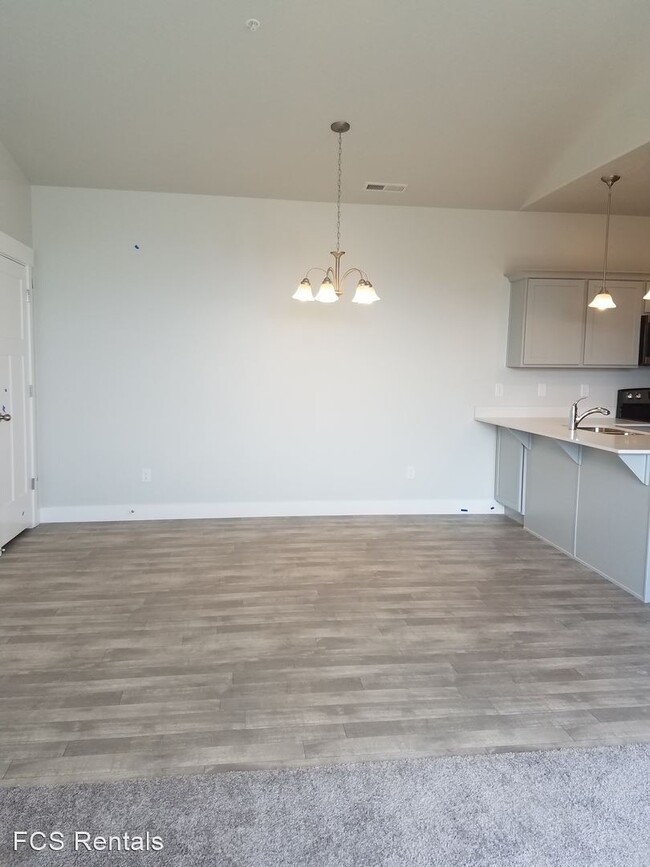 Building Photo - 3 br, 2 bath House - 4217 W Jarvis Lane A-302