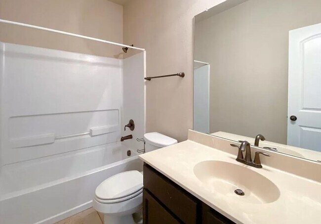 Foto del edificio - 137 Creekside Villa Dr