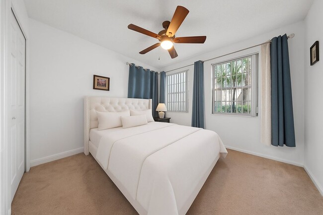 Foto del edificio - 3245 NE 184th St