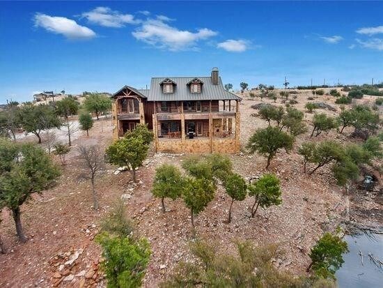 Primary Photo - 7009 W Hells Gate Dr