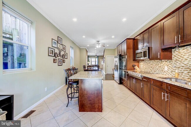 Foto del edificio - 2608 Edgemont St