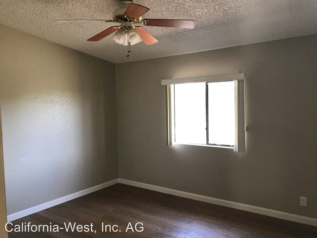 Building Photo - 3 br, 2 bath House - 561 CAMINO CABALLO