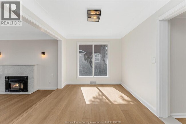 Photo du bâtiment - 132 Division St N