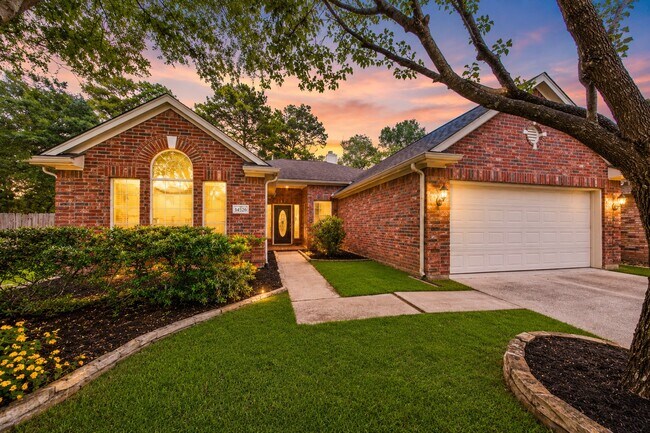 Foto del edificio - 14526 Red Tailed Hawk Ln