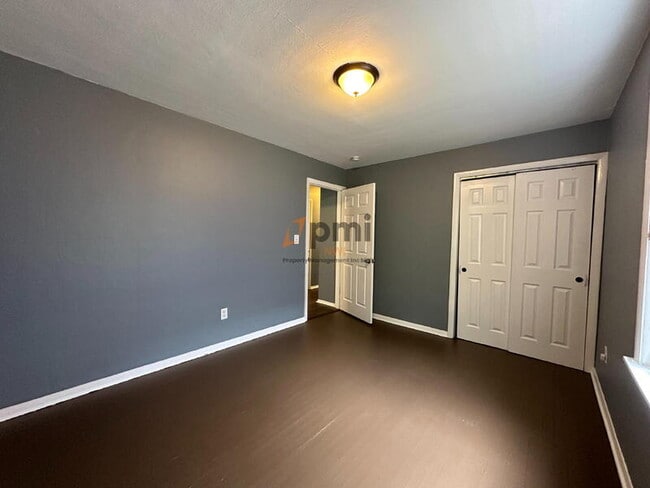 Building Photo - 1246 W 17th Ave