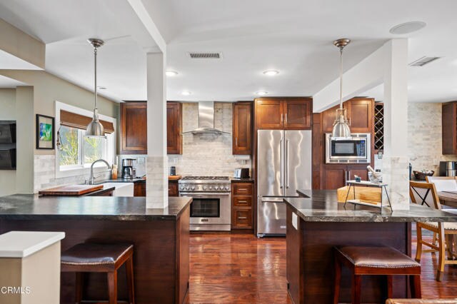 Building Photo - 481 Rockman Way