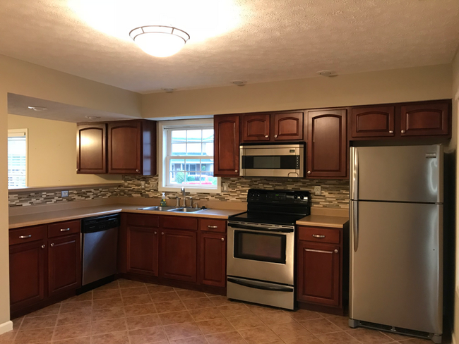 Building Photo - 1319 Cobble Creek Cir