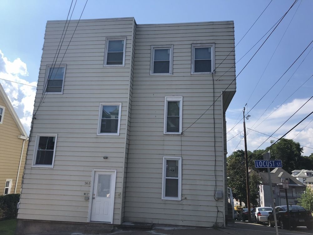 Foto principal - 363 Locust St