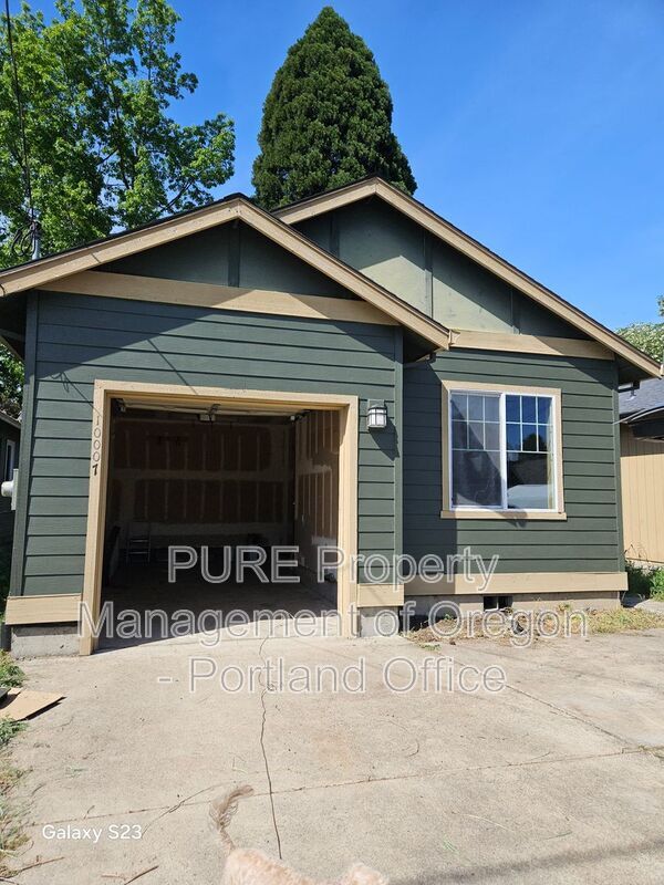 Foto principal - 10007 SE Amherst St