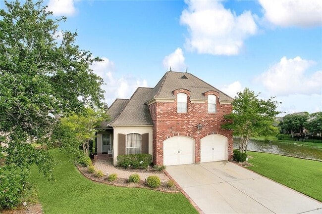 Building Photo - 109 Grand Champions Ln