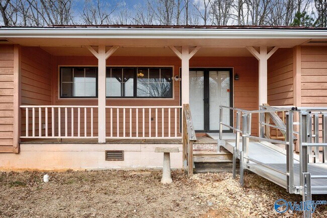 Building Photo - 195 AL-79