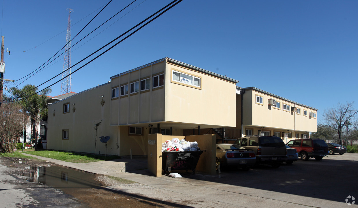 Primary Photo - 5115 Conti St