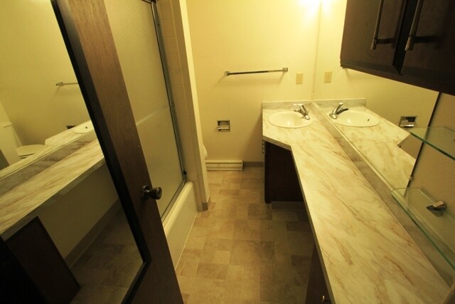 Baño - 1229 Poly Dr