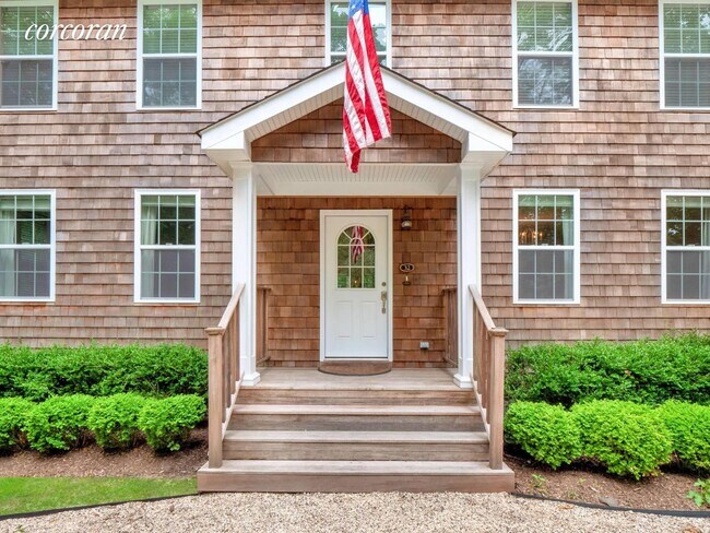 Building Photo - 32 Gardiners Ln