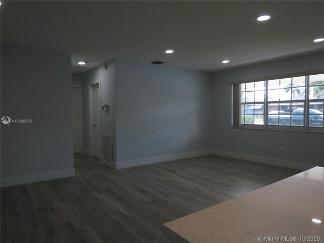 Building Photo - 7913 Meridian St