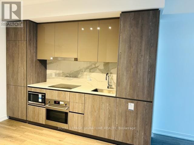 Building Photo - 8 Interchange Wy