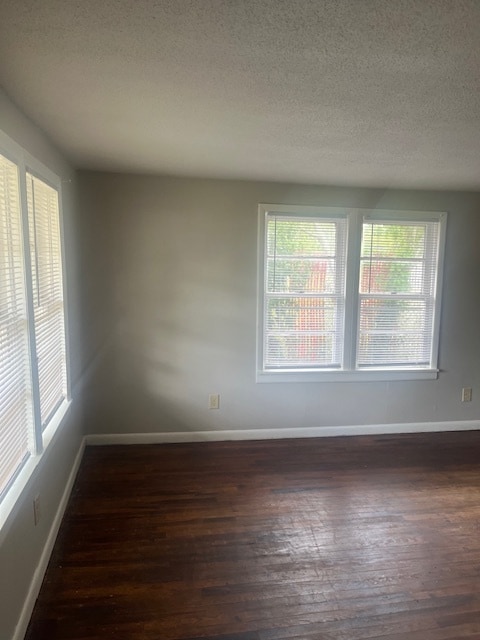 Building Photo - 122 Plaza Dr