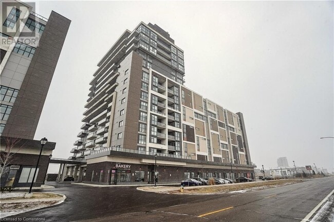 Building Photo - 550 N Service Rd