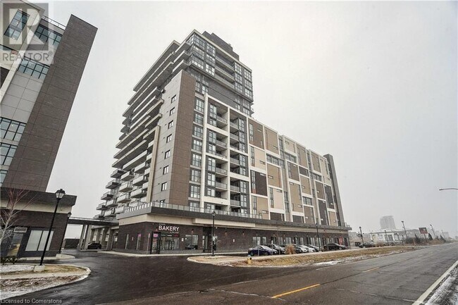 Photo du bâtiment - 550 N Service Rd