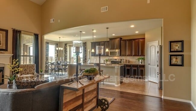 Building Photo - 917 Swan Ridge Dr