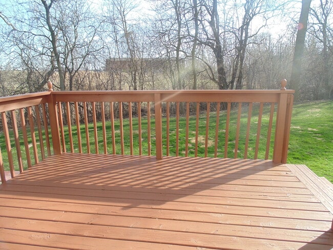 Deck and Private Yard - 977 Zachary Ct