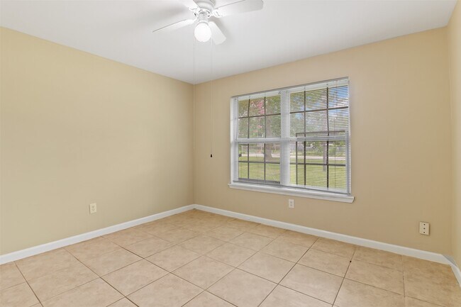 Foto del edificio - 18108 Wild Oak Dr