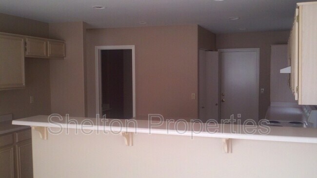 Foto del edificio - 6822 W Louise Dr