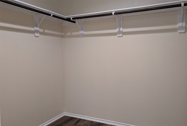 Building Photo - 568 Rd 5138
