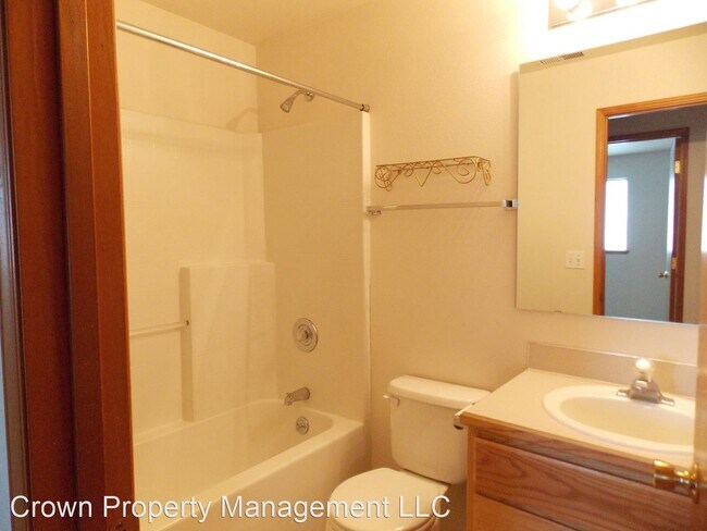 Building Photo - 3 br, 2 bath House - 8813 W Bonnie Ave