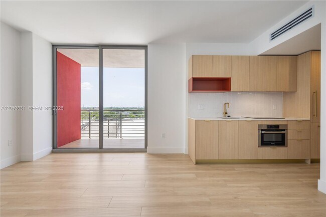 Foto del edificio - 90 NE 32nd St