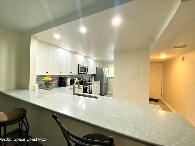 Foto del edificio - 3160 N Atlantic Ave