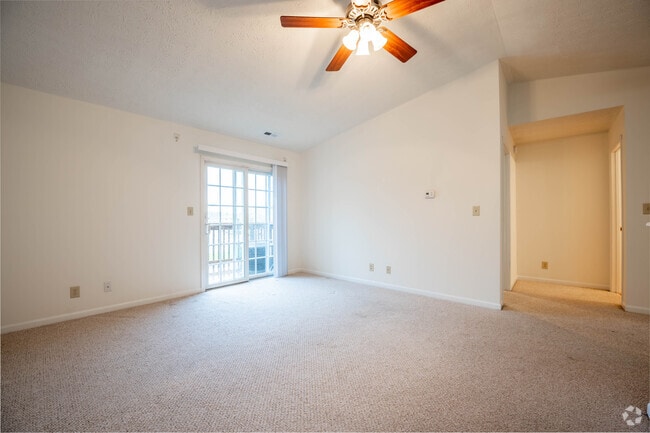 1BR, 1BA - 654SF - Living Room - Winfield Farms - Garages Available Apartments