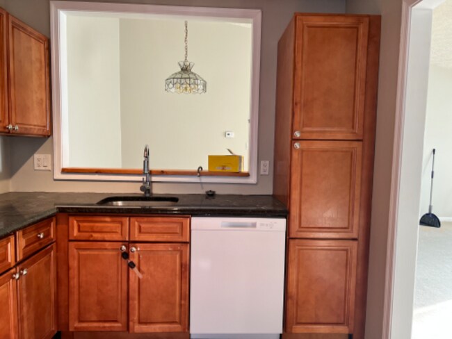Foto del edificio - 38 Windbrooke Cir