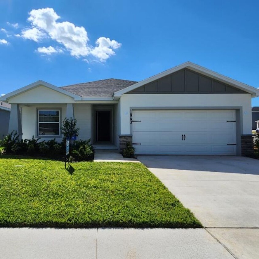 Primary Photo - 4 Bedroom House With Screened in Lanai in ...