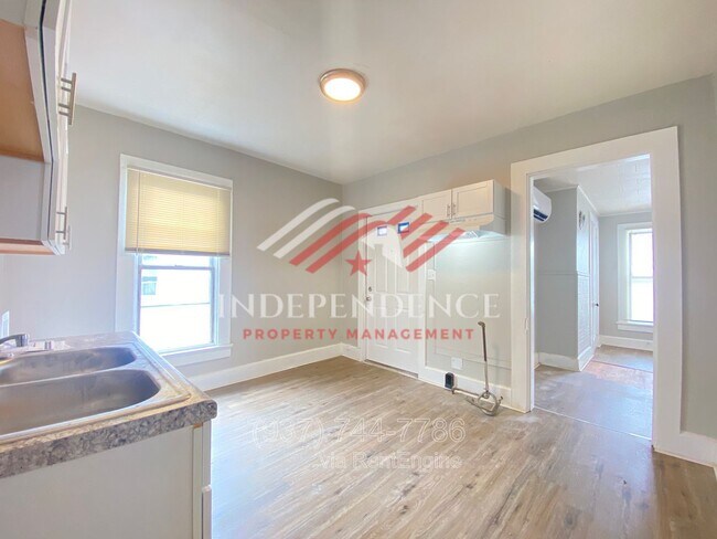 Foto del edificio - 323 Harrison St