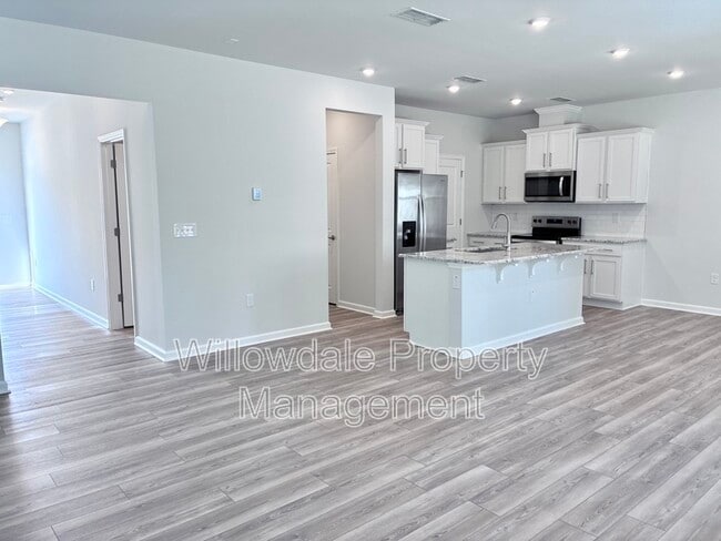 Foto del edificio - 866 McKenzie Pk Ter