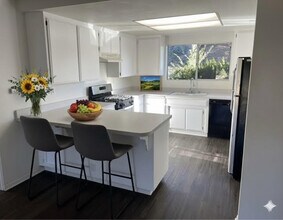 Building Photo - 1028 Sapote Ct