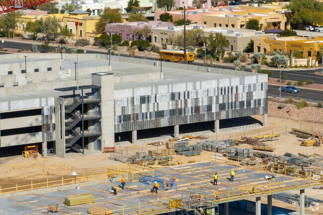 Building Photo - The Astrie