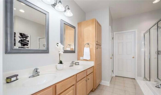 Foto del edificio - 19213 Lake Norman Cove Dr