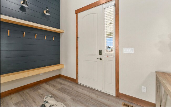 Foto del edificio - 1505 Cherry Grove Ct
