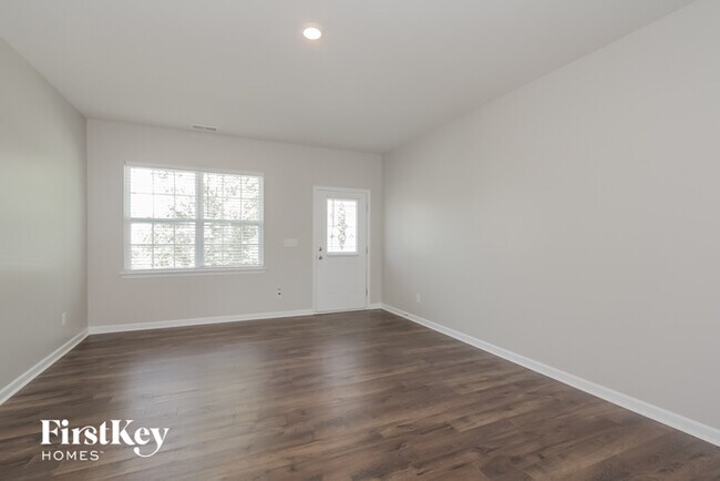 Foto del edificio - 7132 Pennyroyal Wy